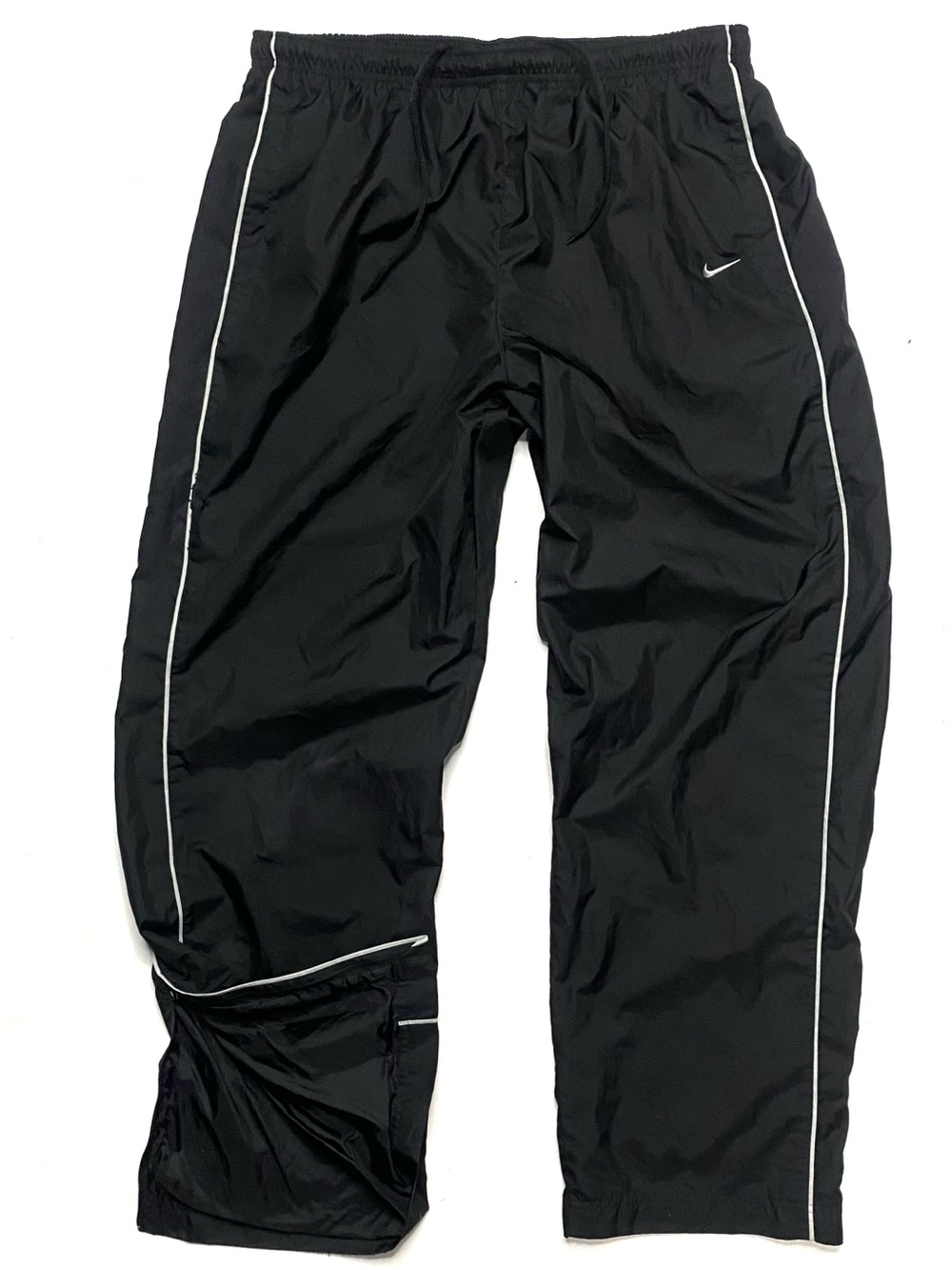 Vintage Y2K Nike Sportswear Men’s Black Straight Leg Windbreaker Track Pants L
